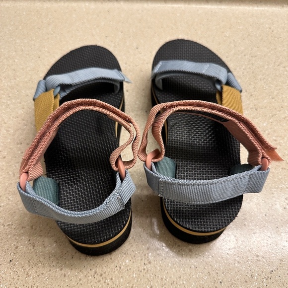 Teva Flatform Universal Chunky Sandals in Light Multi - Picture 7 of 11